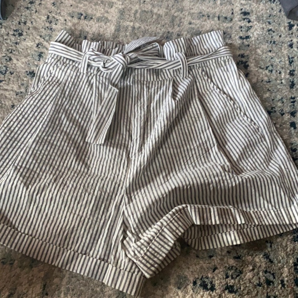 High wasted forever 21 shorts